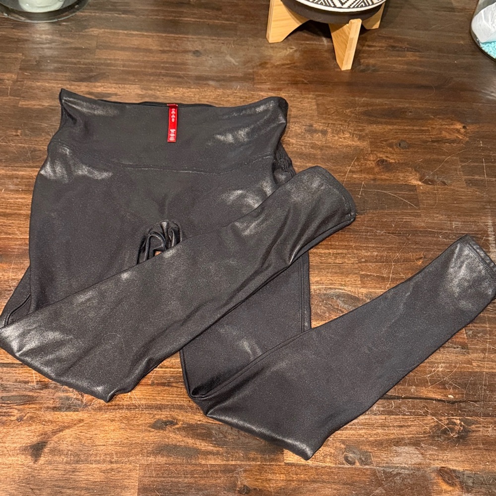 Spanx Black Faux Leather Leggings Womens Medium Petite